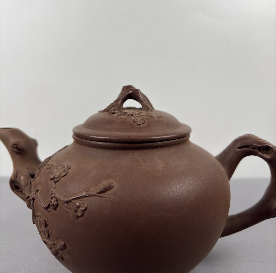 An Exquisite Purple Sands Plum flower Pattern Teapot - 2