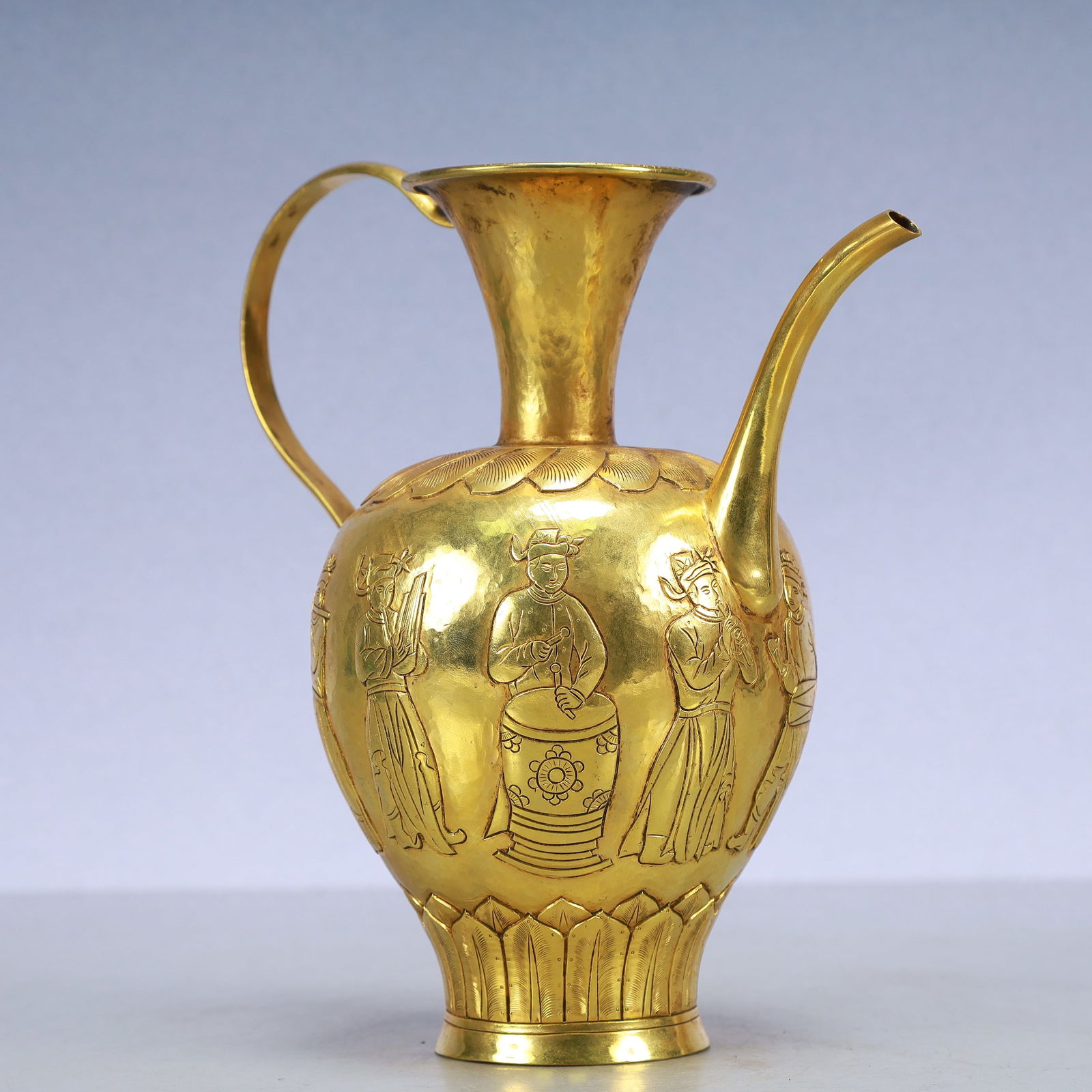 A Exquisite Gilt Bronze Figures Pattern Ewer - 2