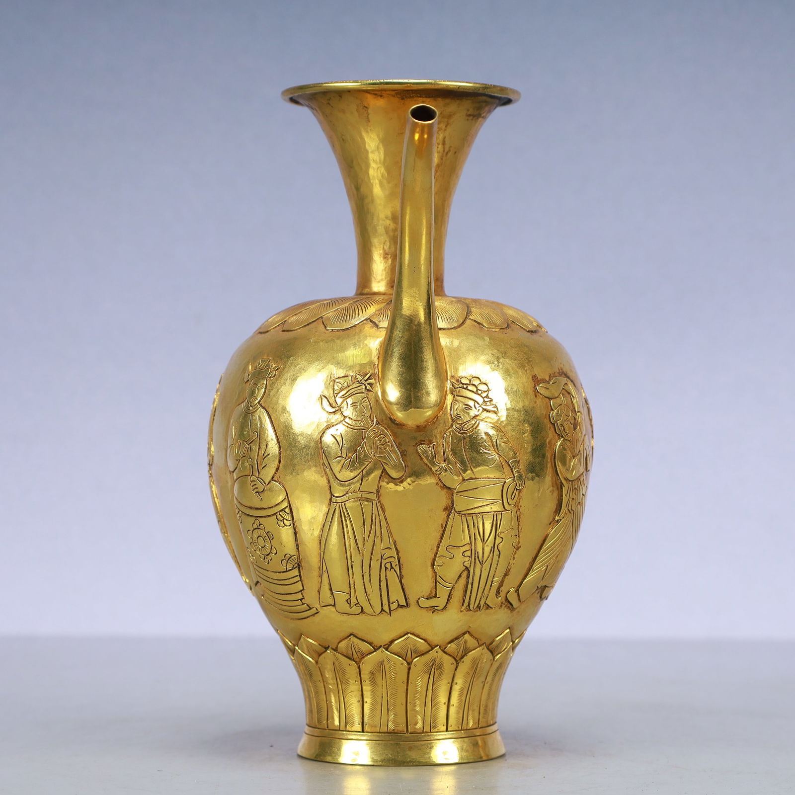A Exquisite Gilt Bronze Figures Pattern Ewer - 3