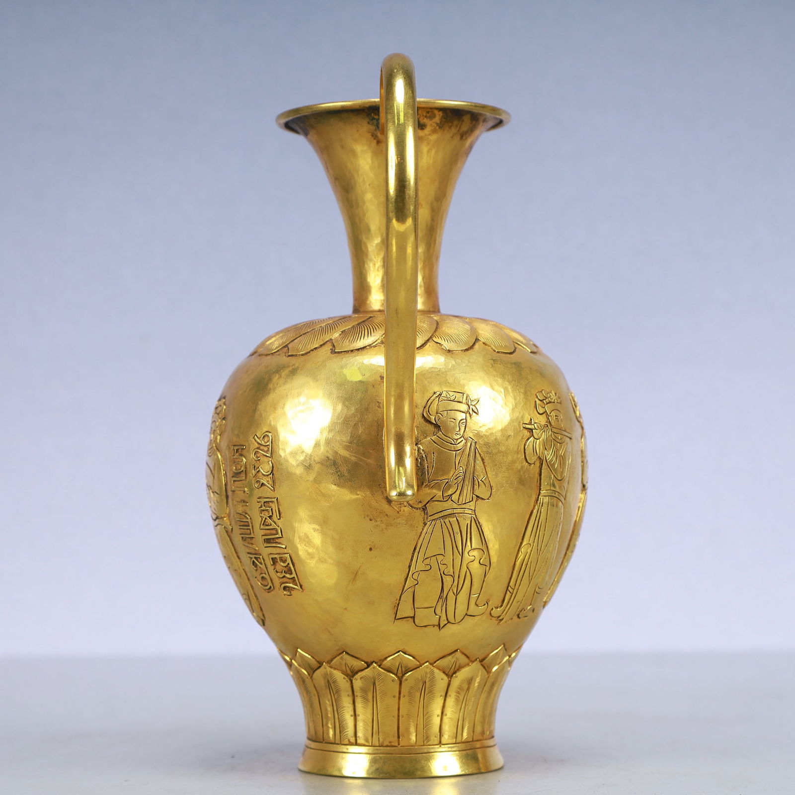 A Exquisite Gilt Bronze Figures Pattern Ewer - 7