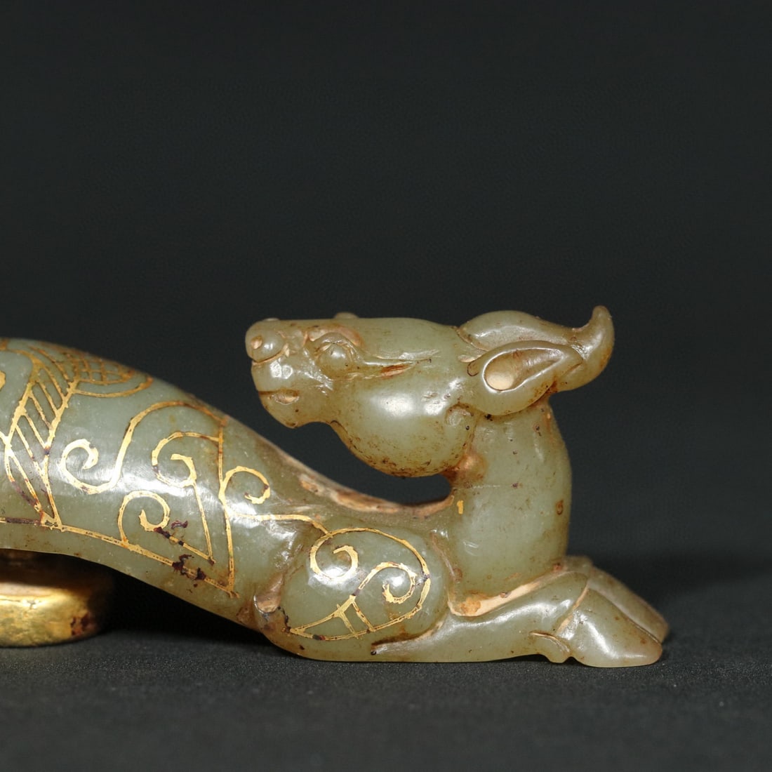 An Exquisite White Jade Gilt Beast-Face Pattern Hook - 5