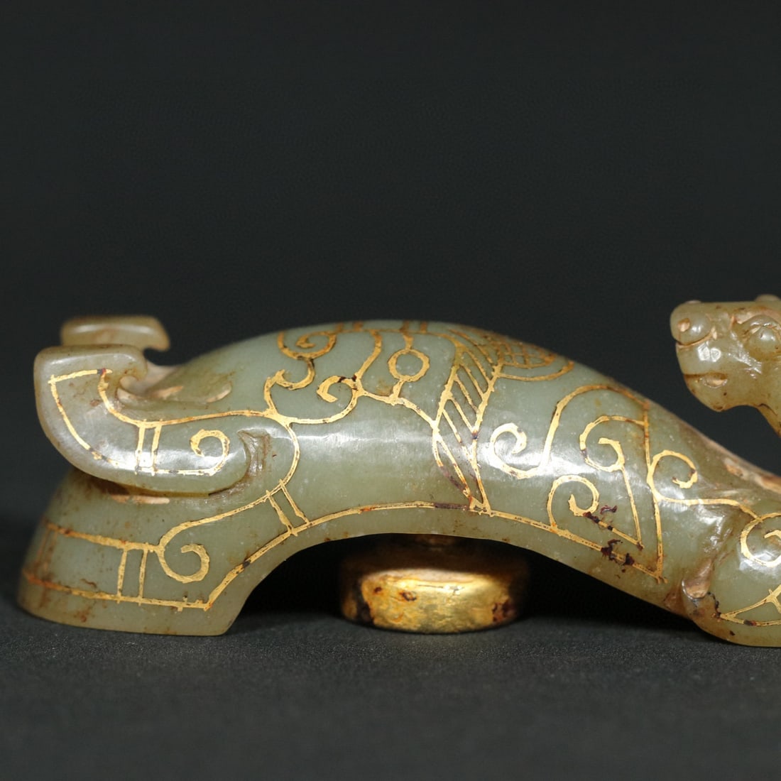An Exquisite White Jade Gilt Beast-Face Pattern Hook - 6