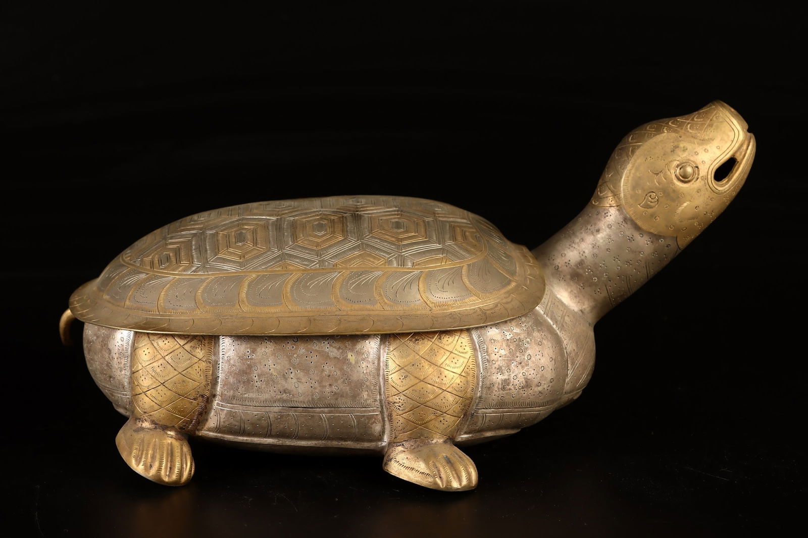 An Exquisite Gilt Bronze Turtle-Shaped Box - 3