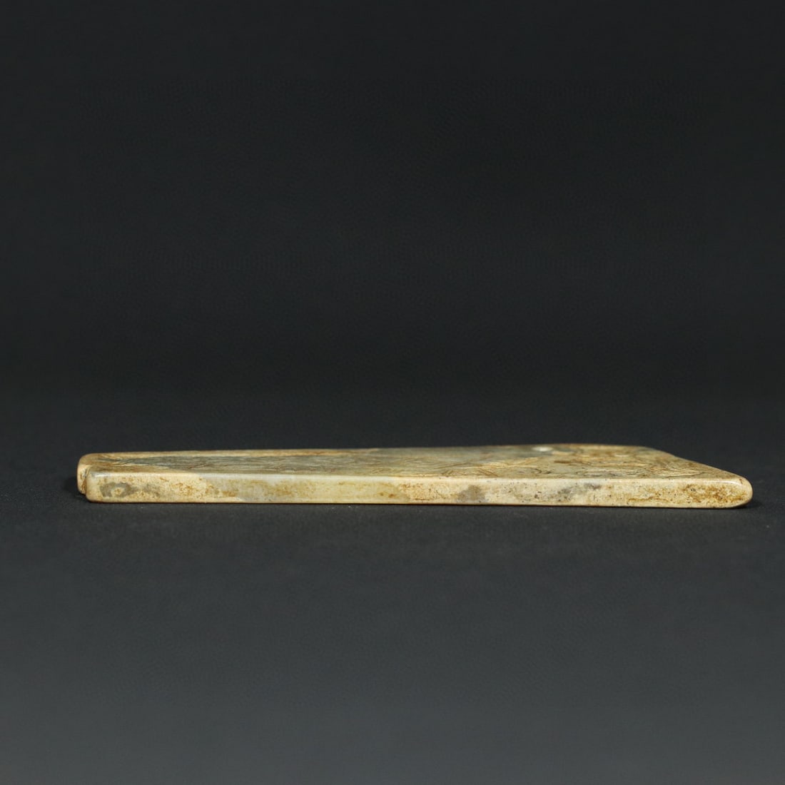 An Exquisite White Jade Tiger Pattern Ornament - 3