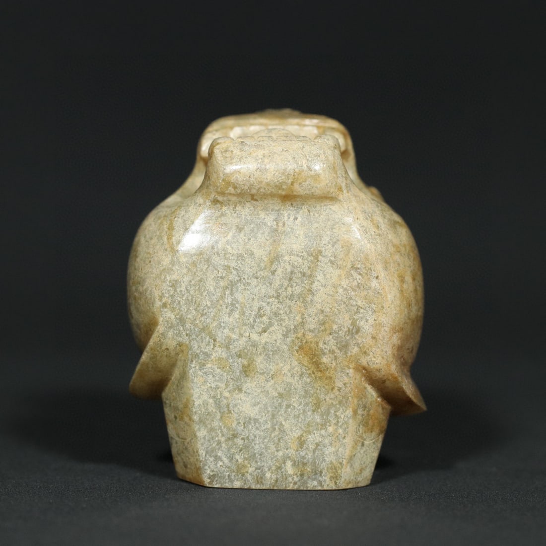 An Exquisite White Jade Ornament - 4