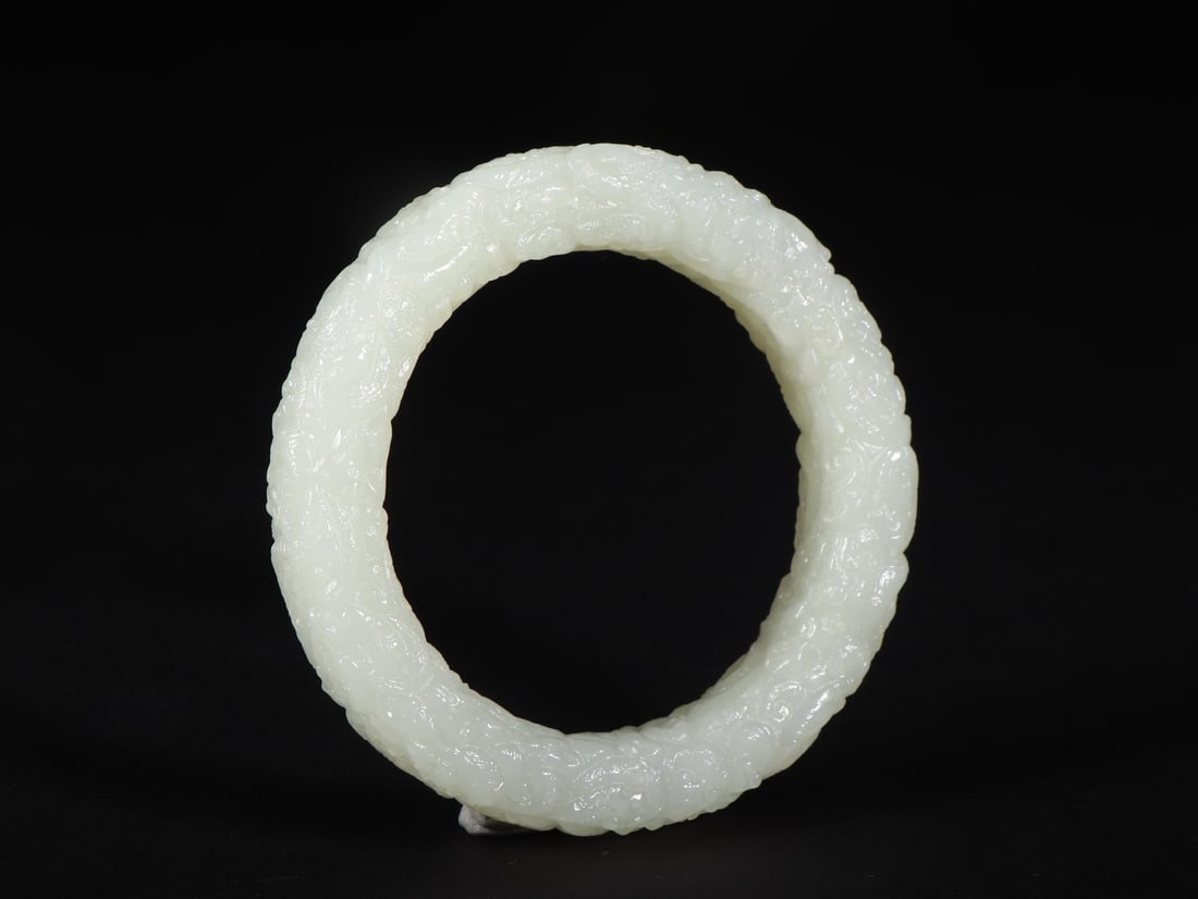 An Exquisite White Jade Dragon Pattern Bracelets - 3