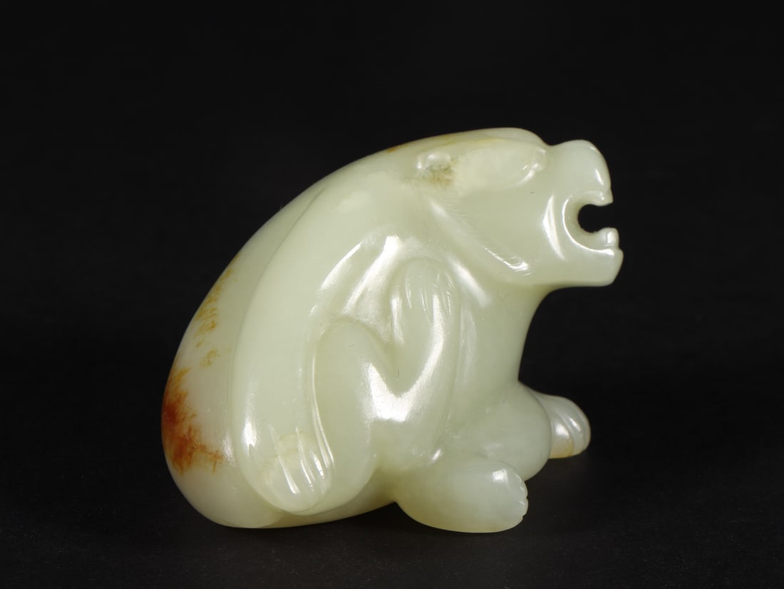 An Exquisite White Jade Bear Ornament - 4