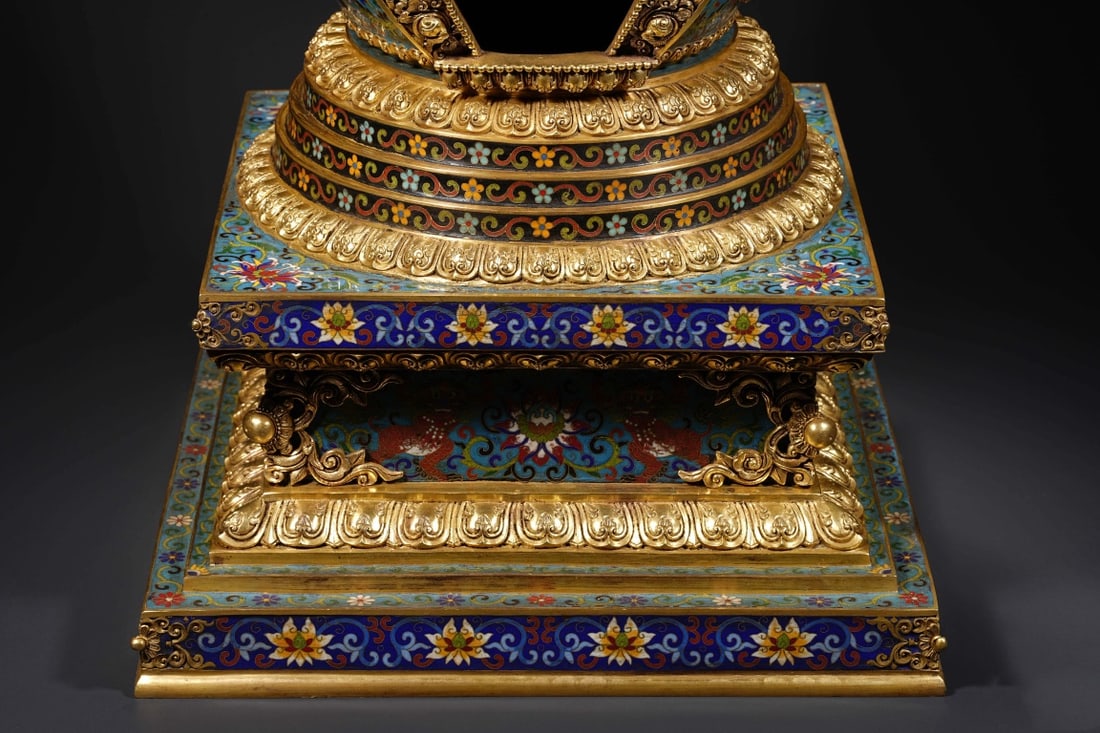 An Exquisite Cloisonne Lotus Pattern Auspicious Beast Pattern Pagoda - 2