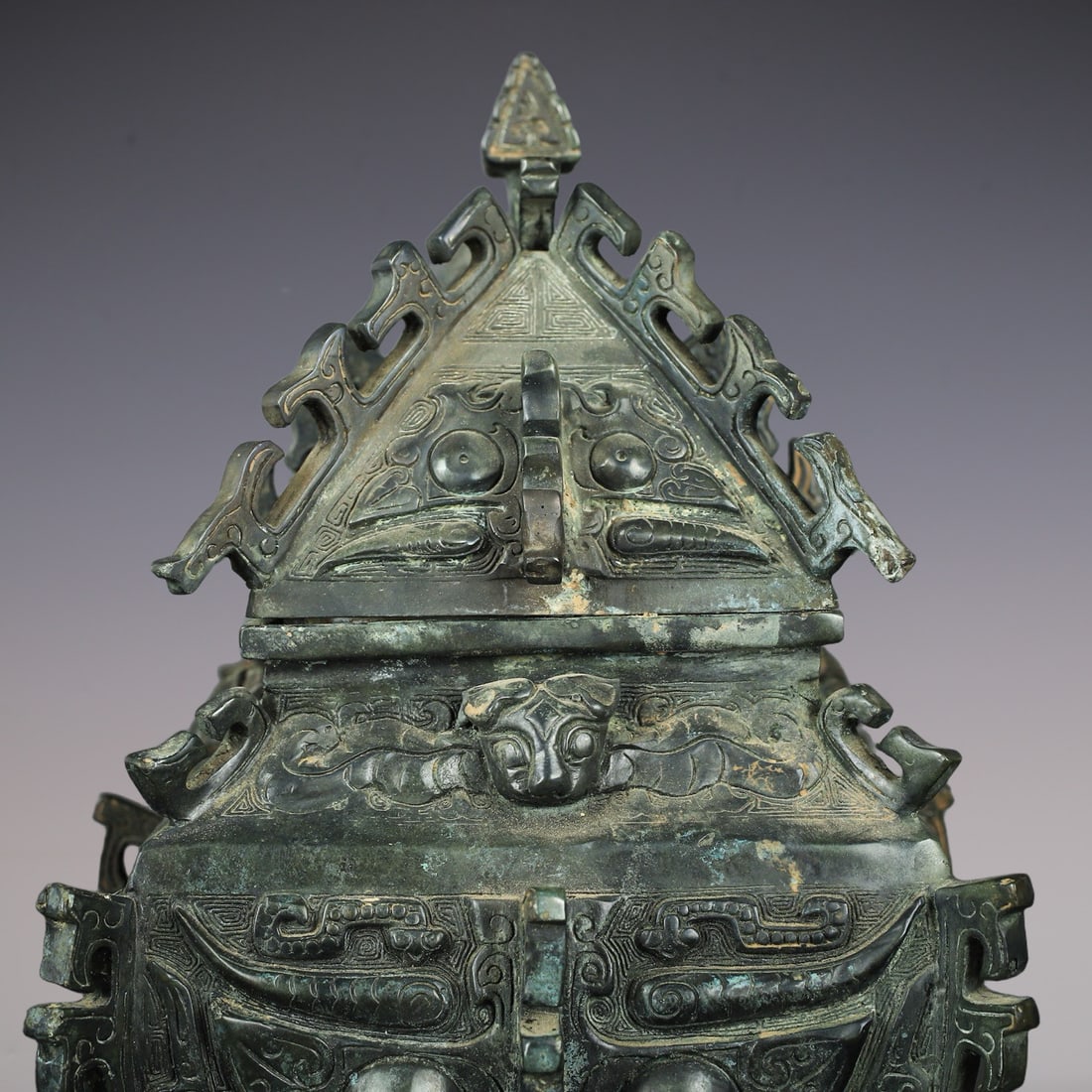 An Exquisite Bronze Beast-Face Pattern Censer - 6