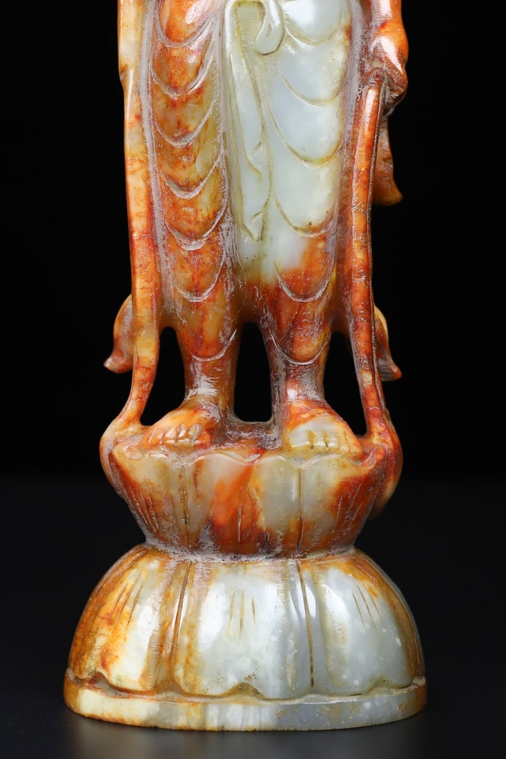 An Exquisite White Jade Buddha Statue - 3