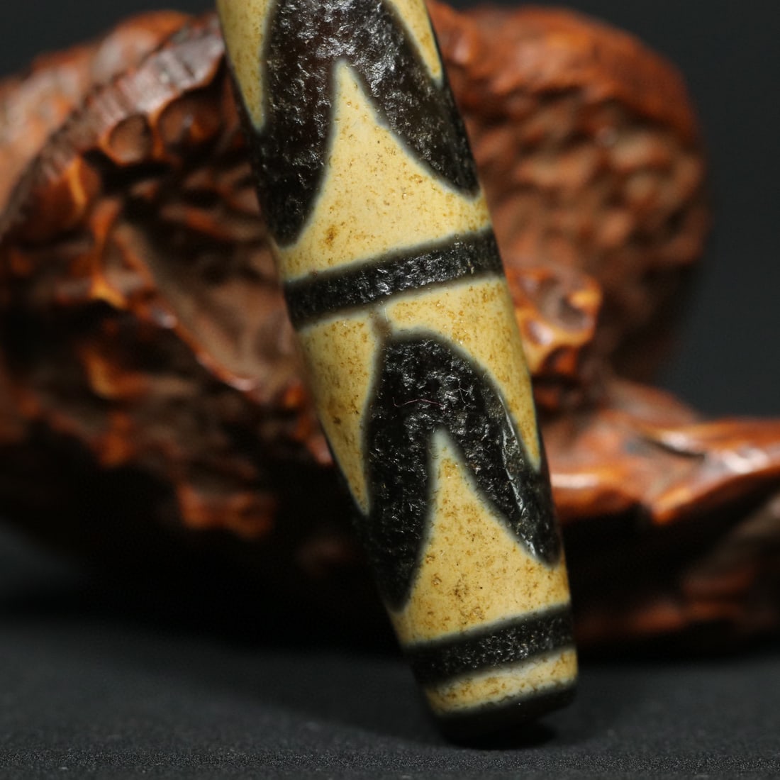 An Exquisite Dzi Bead Pendant - 6