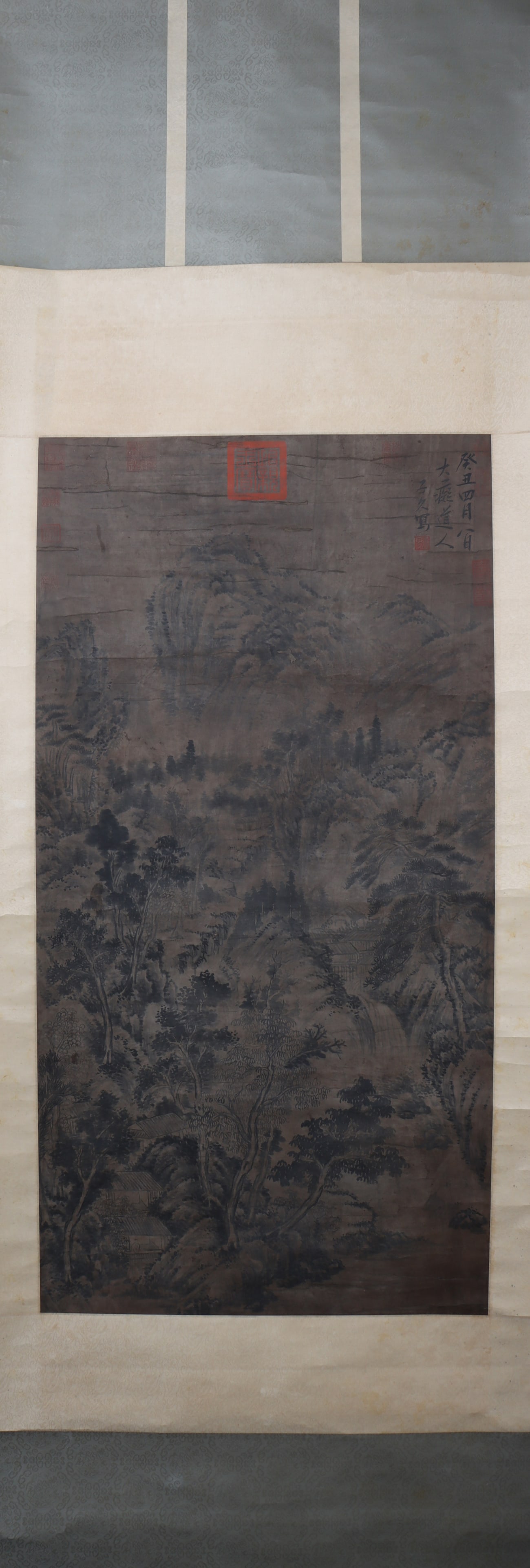A Chinese Vertical Scroll Ink Painting of Landscape on Paper: A Chinese Vertical Scroll Ink Painting of Landscape on Paper Huang gongwang Size:116cmx59cm (The Dimensions Of All Batches Are Manually Measured.If You Need More Detailed Information, Please