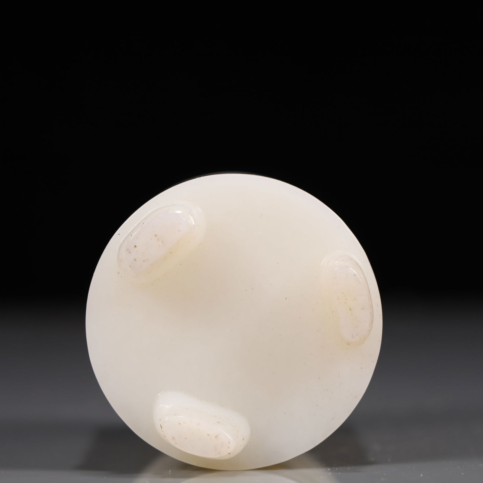 A Exquisite White Jade Lion Pattern Tripod Brush Pot - 6