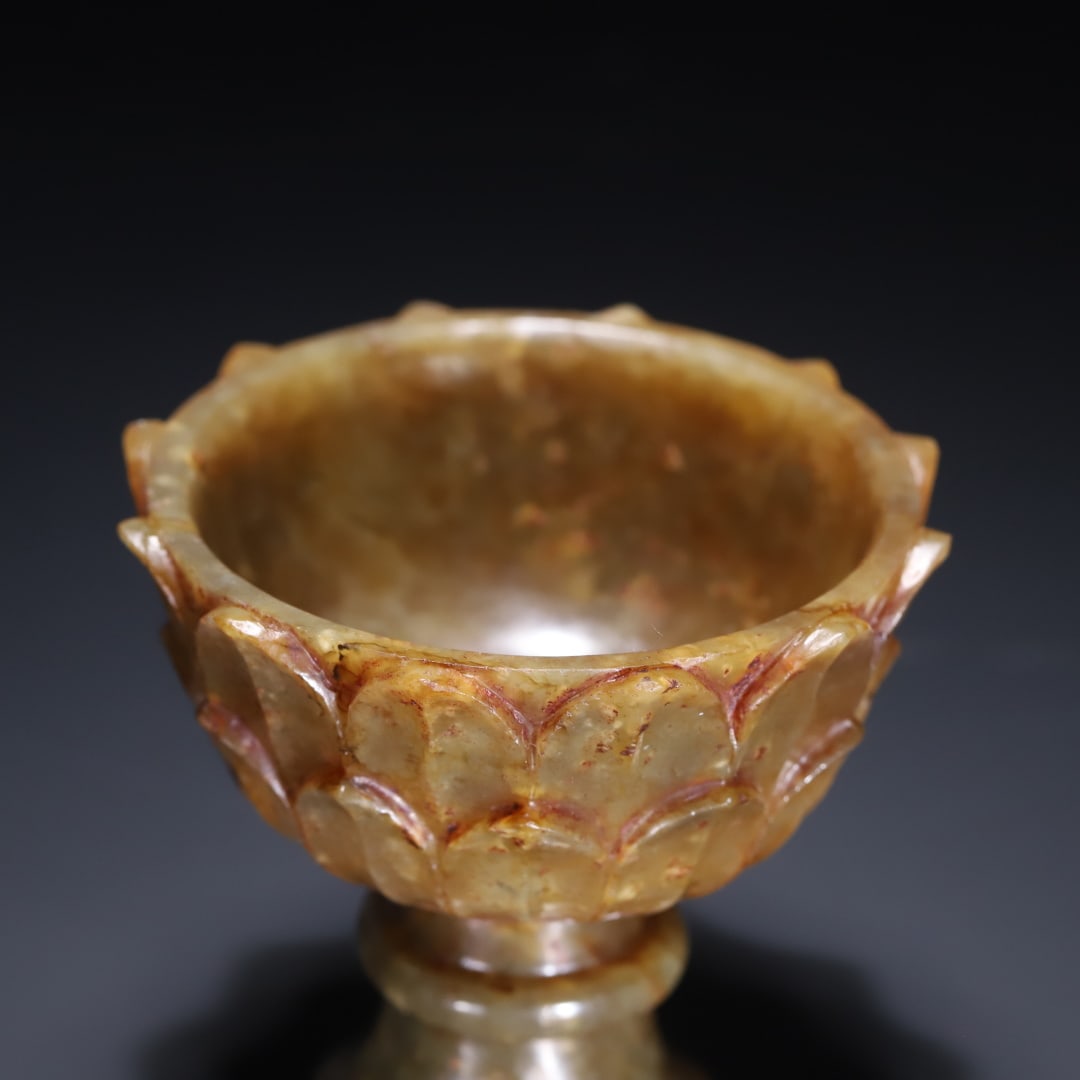 An Exquisite White Jade Stem BowI - 10