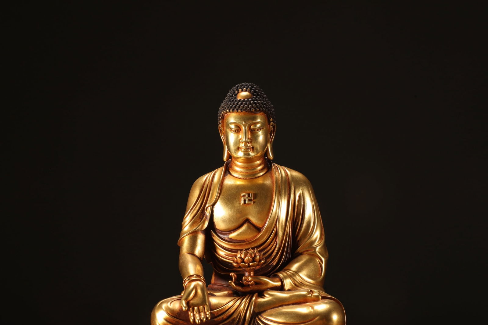 An Exquisite Gilt Bronze Buddha Statue - 4