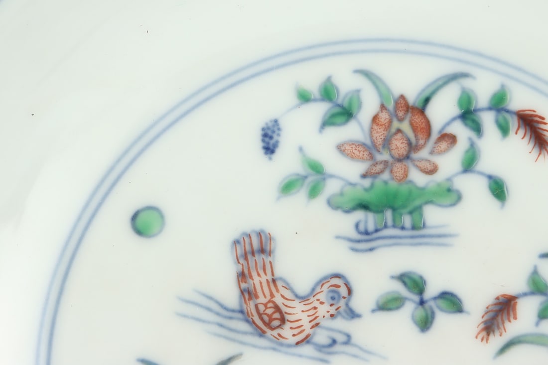 An Exquisite Doucai Flower and Bird Pattern Plate - 3