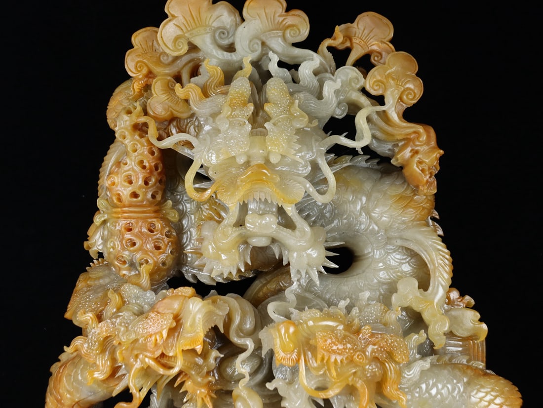 An Exquisite Shoushan Stone Dragon Pattern Ornament - 4