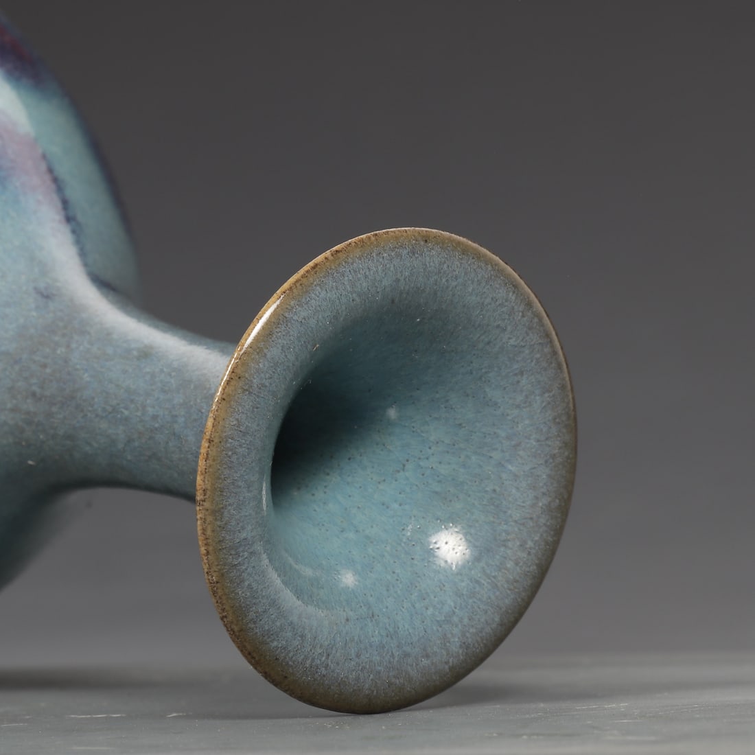 An Exquisite Jun yao Vase - 8