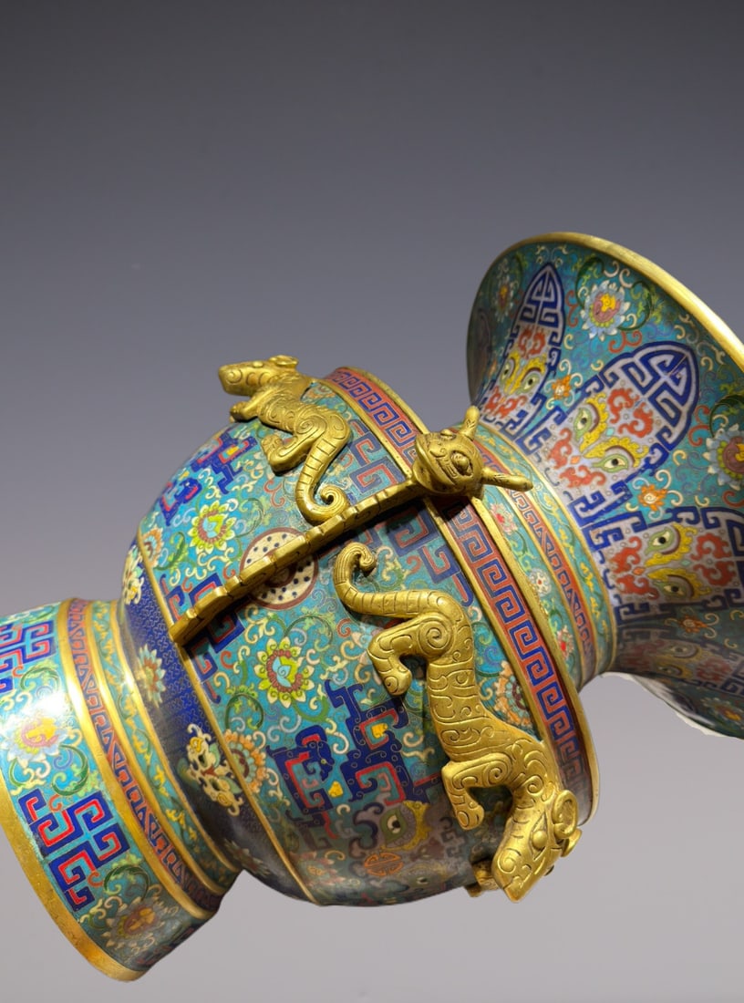 An Exquisite Cloisonne Lotus Pattern Beast-Face Pattern Vase - 7