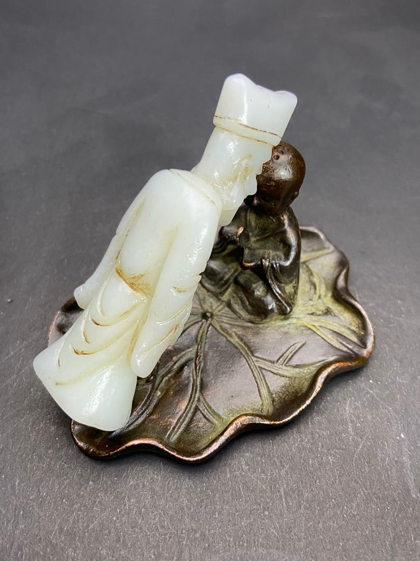 An Exquisite White Jade Figure Ornament - 6