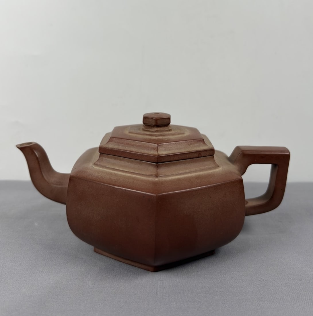 An Exquisite Purple Sands Teapot (1 of 9)