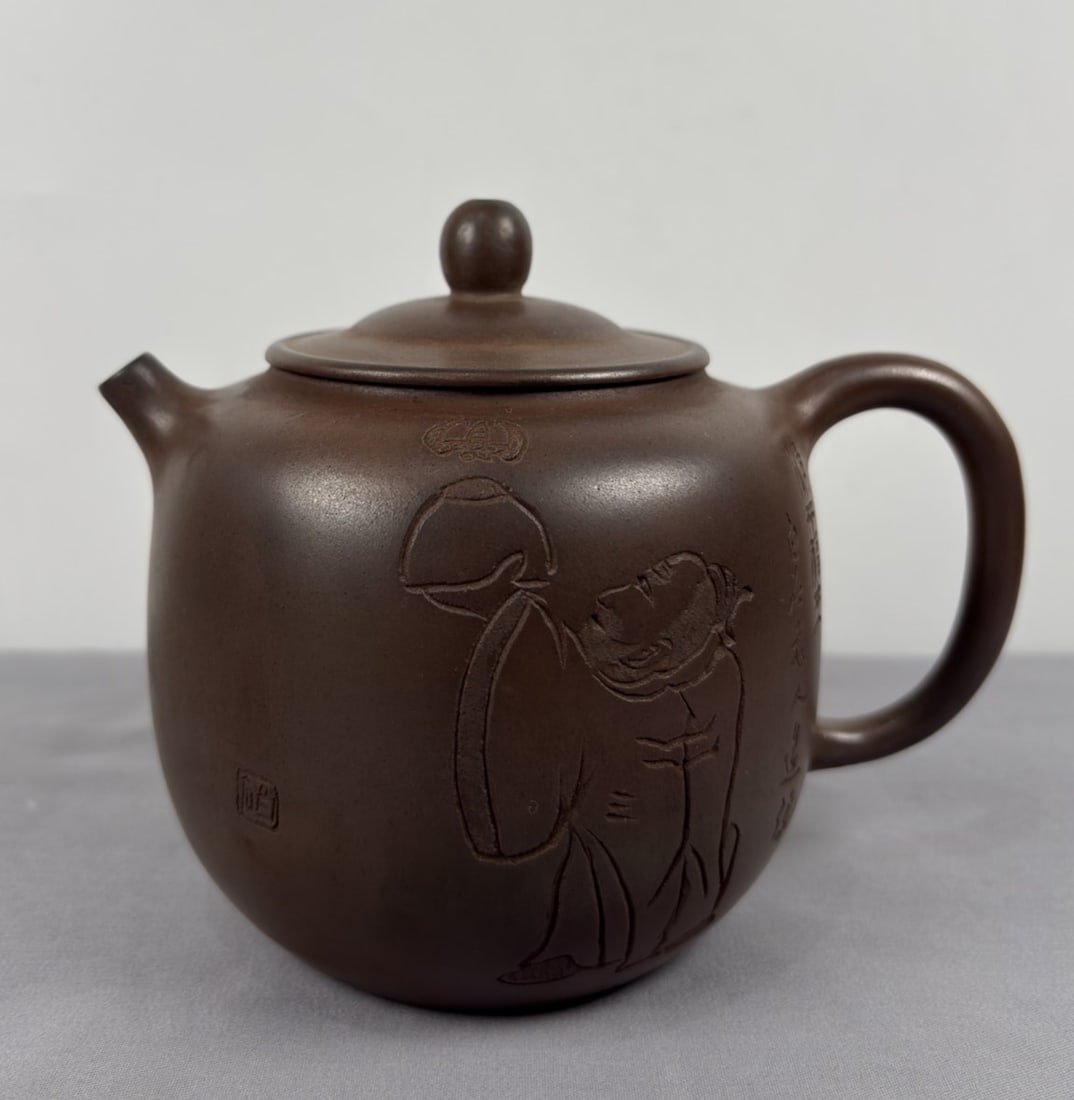 An Exquisite Purple Sands Figure Pattern Teapot: An Exquisite Purple Sands Figure Pattern Teapot Wang bao gen (The Dimensions Of All Batches Are Manually Measured.If You Need More Detailed Information, Please Contact Our Customer Service Before