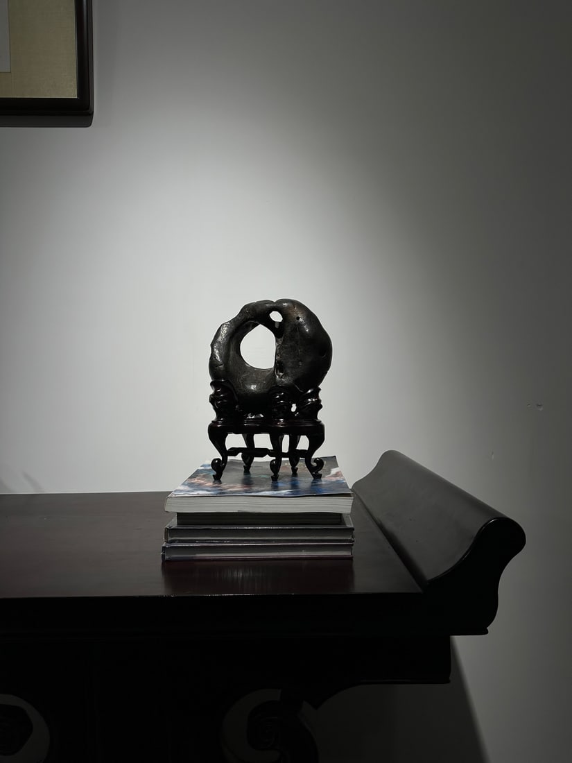 An Exquisite Taihu Stone Ornament: An Exquisite Taihu Stone Ornament Qing Dynasty, China Size:28cmx19cmx12cm (The Dimensions Of All Batches Are Manually Measured.If You Need More Detailed Information, Please Contact Our Customer