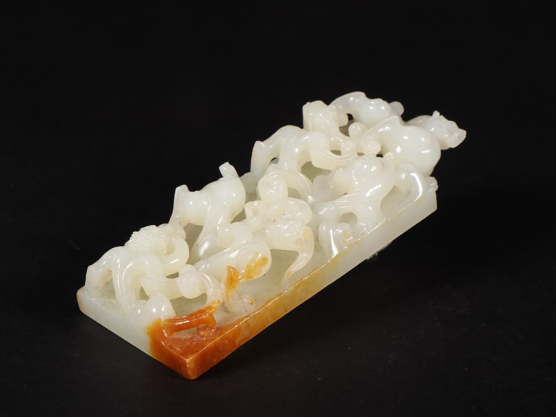 An Exquisite White Jade Chi-Dragon Pattern Ornament - 9