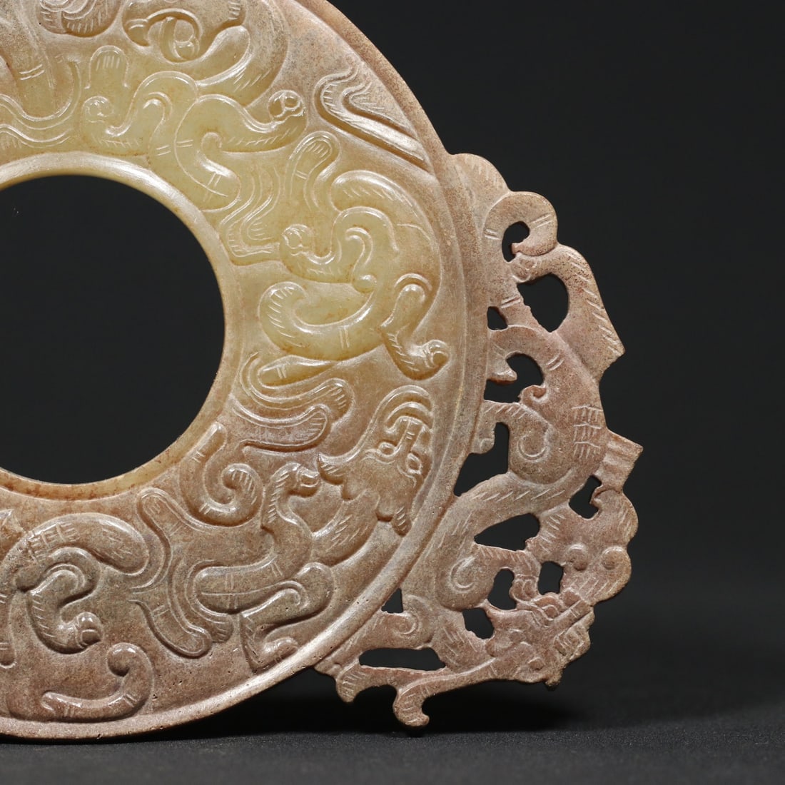 An Exquisite White Jade Dragon and Phoenix Pattern Ornament - 9