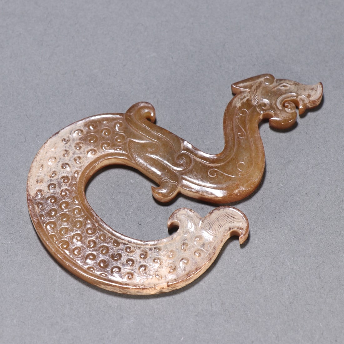 An Exquisite White Jade Dragon Pattern Ornament - 2
