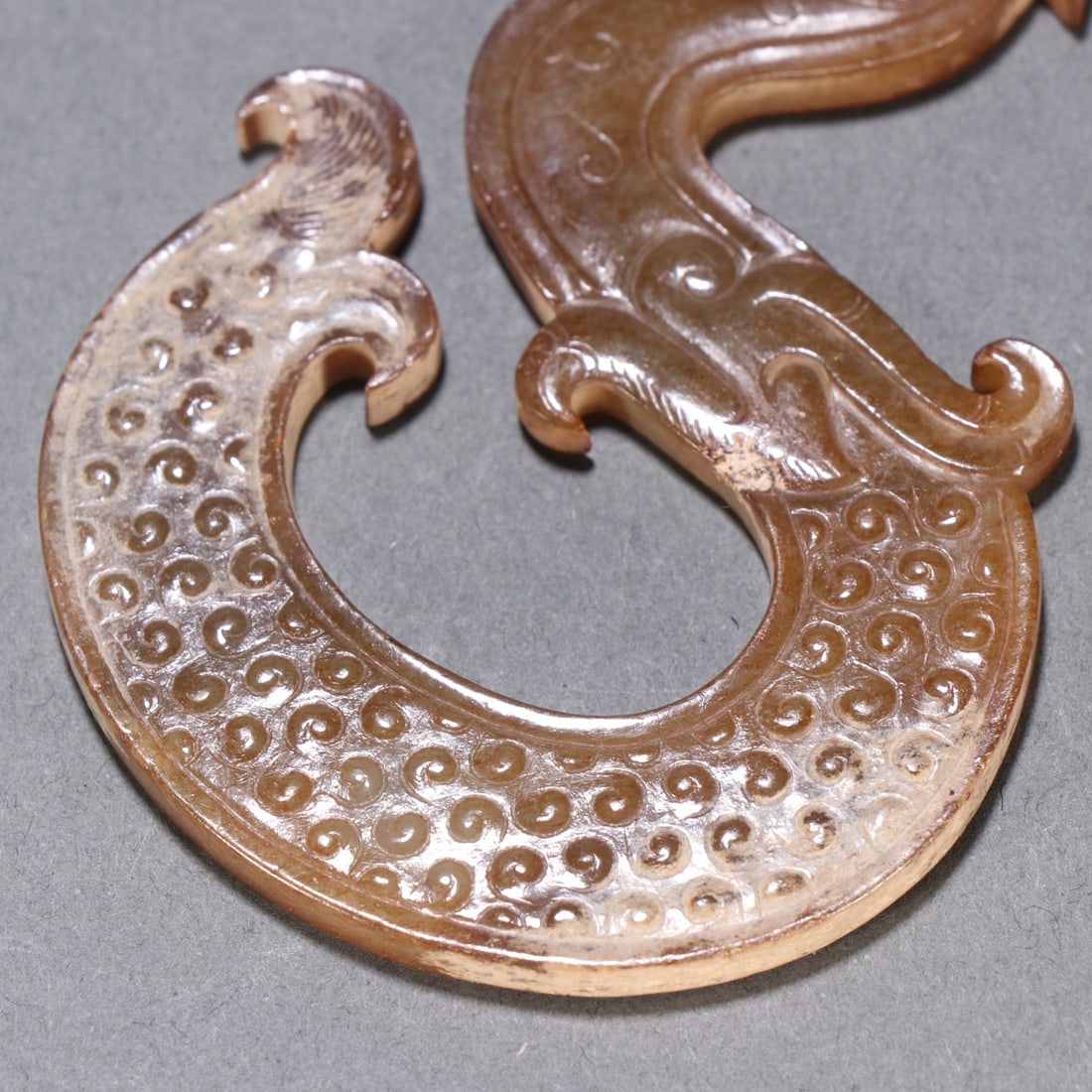 An Exquisite White Jade Dragon Pattern Ornament - 7