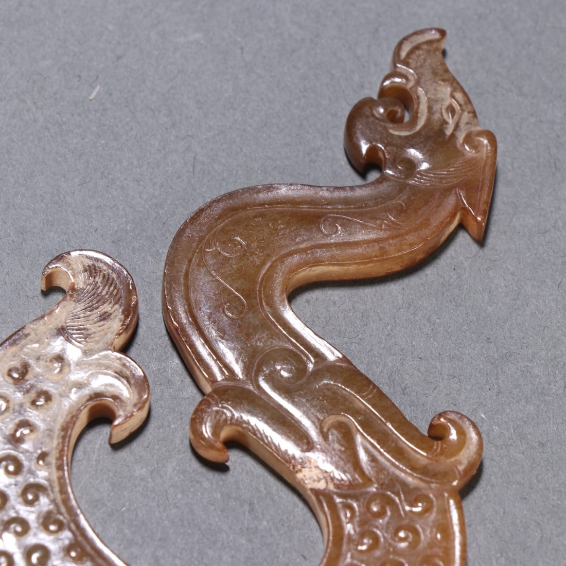 An Exquisite White Jade Dragon Pattern Ornament - 8
