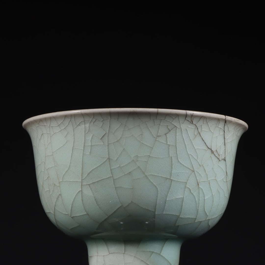 An Exquisite Longquan yao Celadon Glazed Candlestick - 3