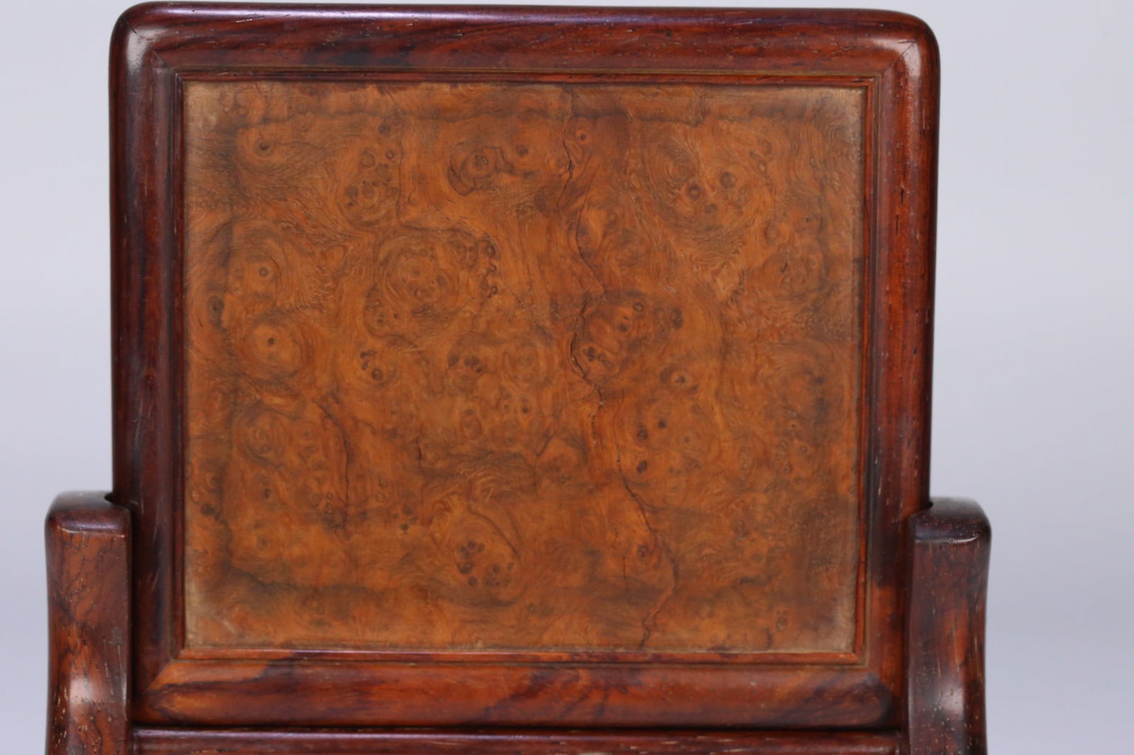 An Exquisite Wood Inlaid Jadeite Tiger Pattern Screen - 8