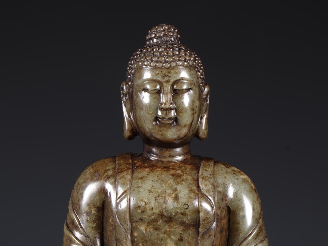 An Exquisite White Jade Buddha Statue - 4