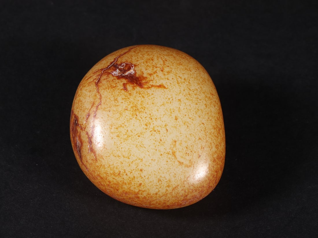 An Exquisite White Jade Ornament - 2