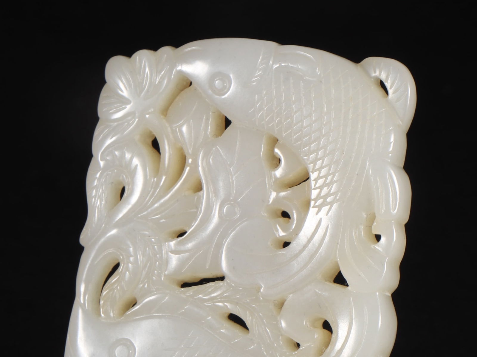 An Exquisite White Jade Fish Pattern Brand - 3