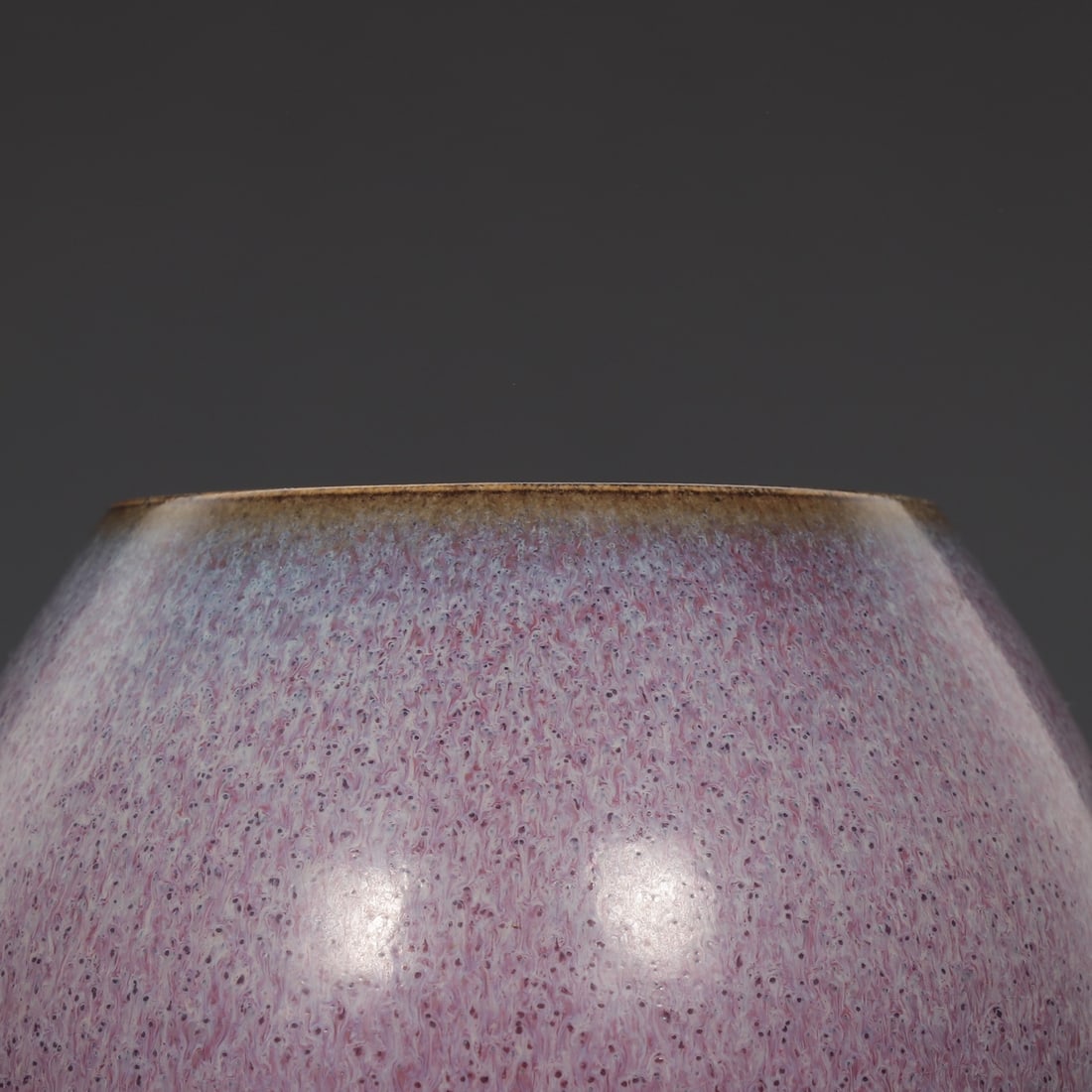 An Exquisite Jun yao Purple Glazed Jar - 4