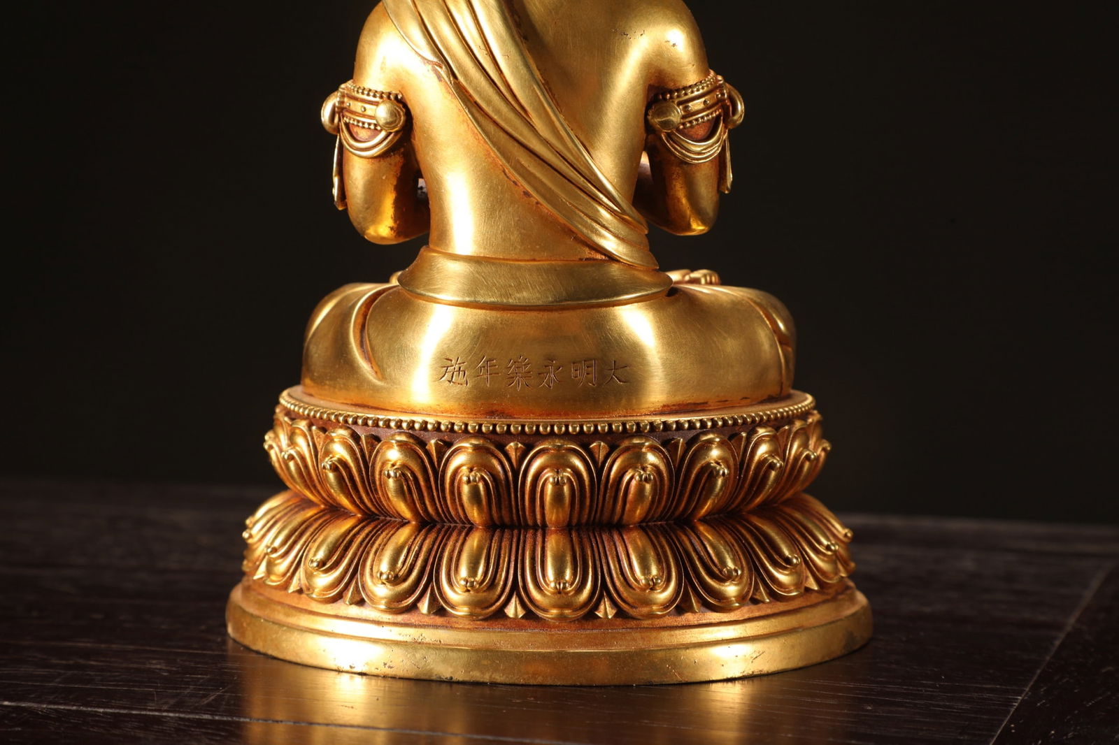 An Exquisite Gilt Bronze Buddha Statue - 8