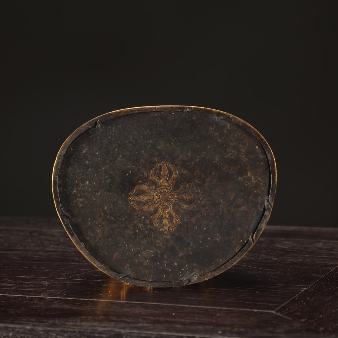 An Exquisite Gilt Bronze Buddha Statue - 9