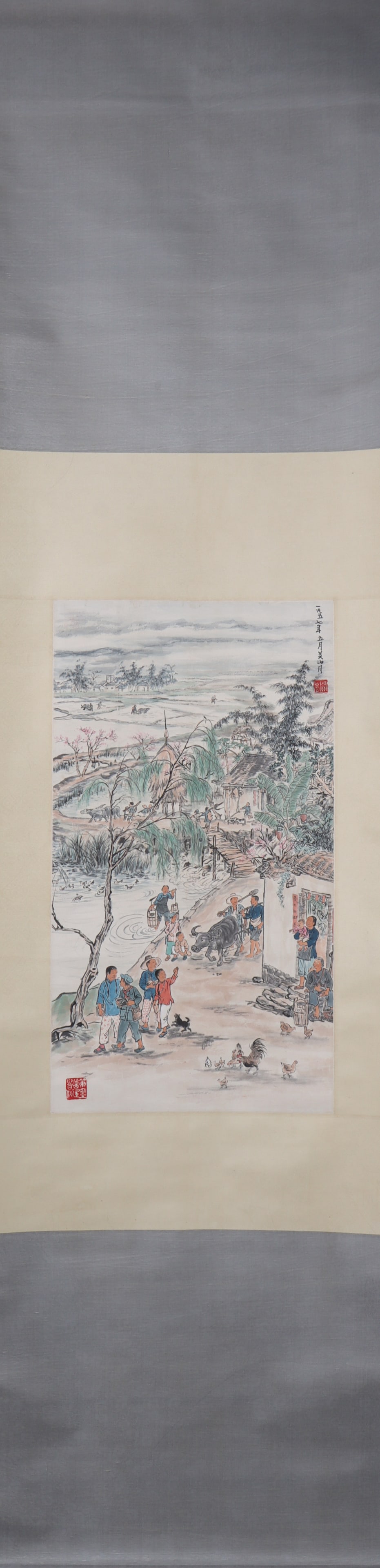 A Chinese Vertical Scroll Ink Painting of Character and Story on Paper: A Chinese Vertical Scroll Ink Painting of Character and Story on Paper Guan shanyue Size:60cmx33cm (The Dimensions Of All Batches Are Manually Measured.If You Need More Detailed Information, Please