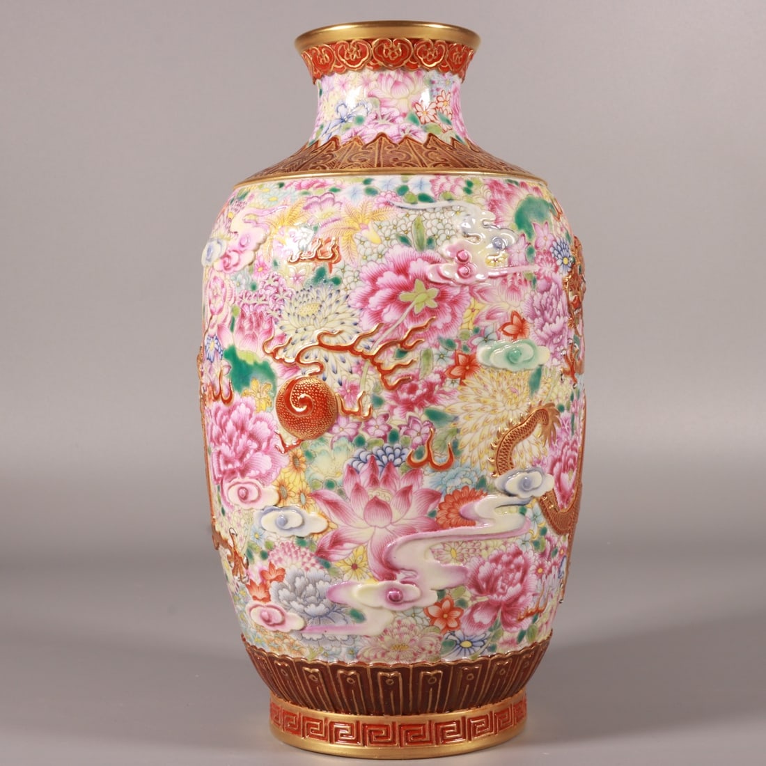 An Exquisite Famille-Rose Flower Pattern Dragon Pattern Vase - 6
