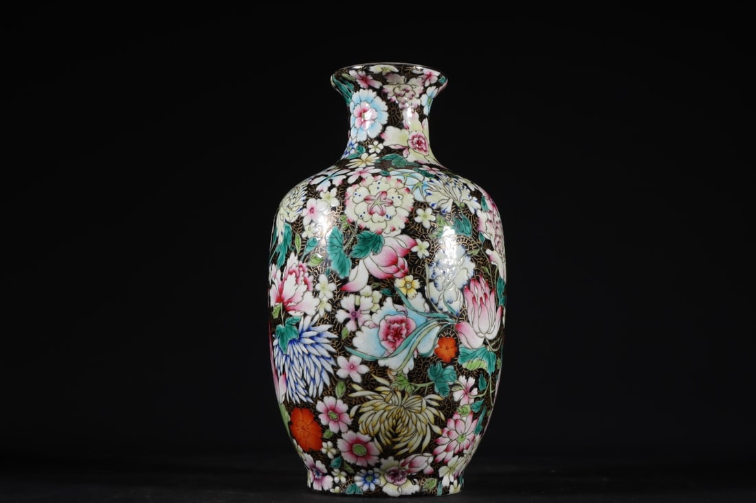 An Exquisite Enamel Painted Gold Flower Pattern Vase - 3