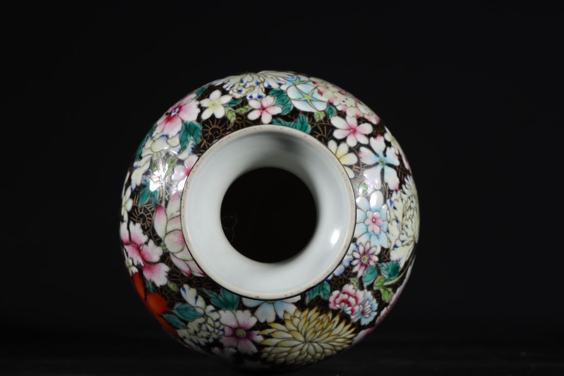 An Exquisite Enamel Painted Gold Flower Pattern Vase - 8