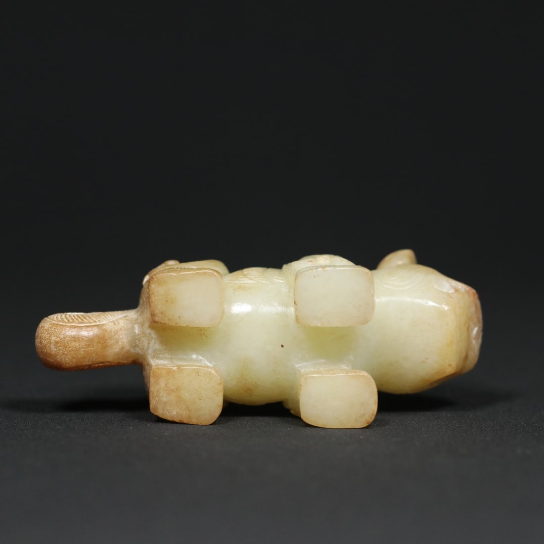 An Exquisite White Jade Dragon Pattern Tiger Ornament - 3