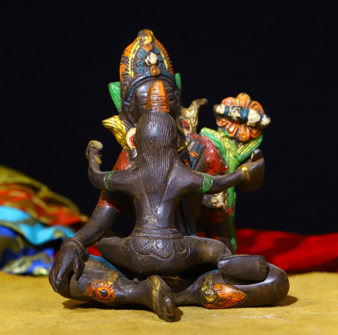 An Exquisite Bronze Painted Color Statue of Mandkesvara: An Exquisite Bronze Painted Color Statue of Mandkesvara Qing Dynasty, China Size:13cmx10.5cm Weight:1210g (The Dimensions Of All Batches Are Manually Measured.If You Need More Detailed Information,