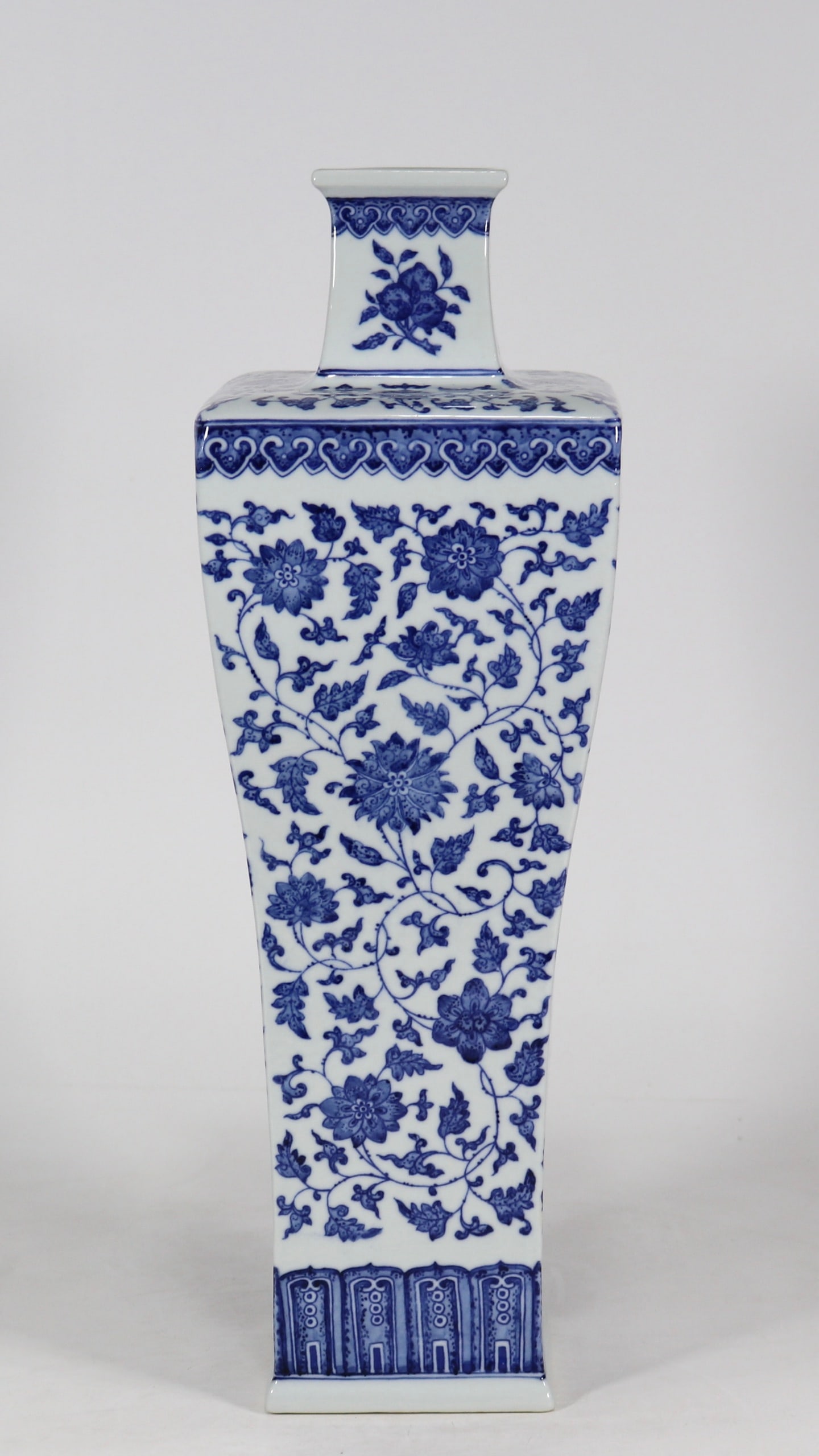 An Exquisite Blue and White Lotus Pattern Vase (1 of 9)