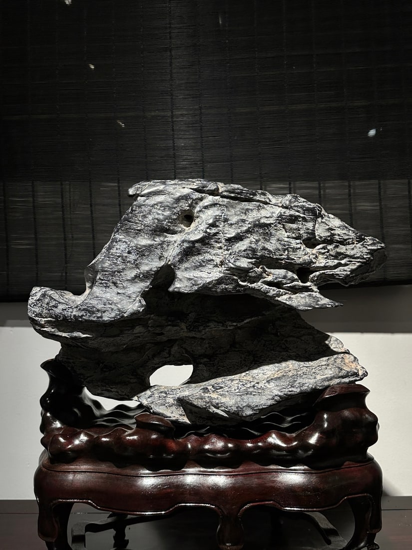 An Exquisite Lingbi Stone Ornament - 2