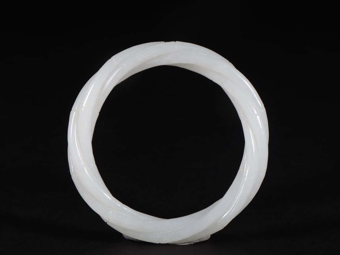 An Exquisite White Jade Bracelets (1 of 9)