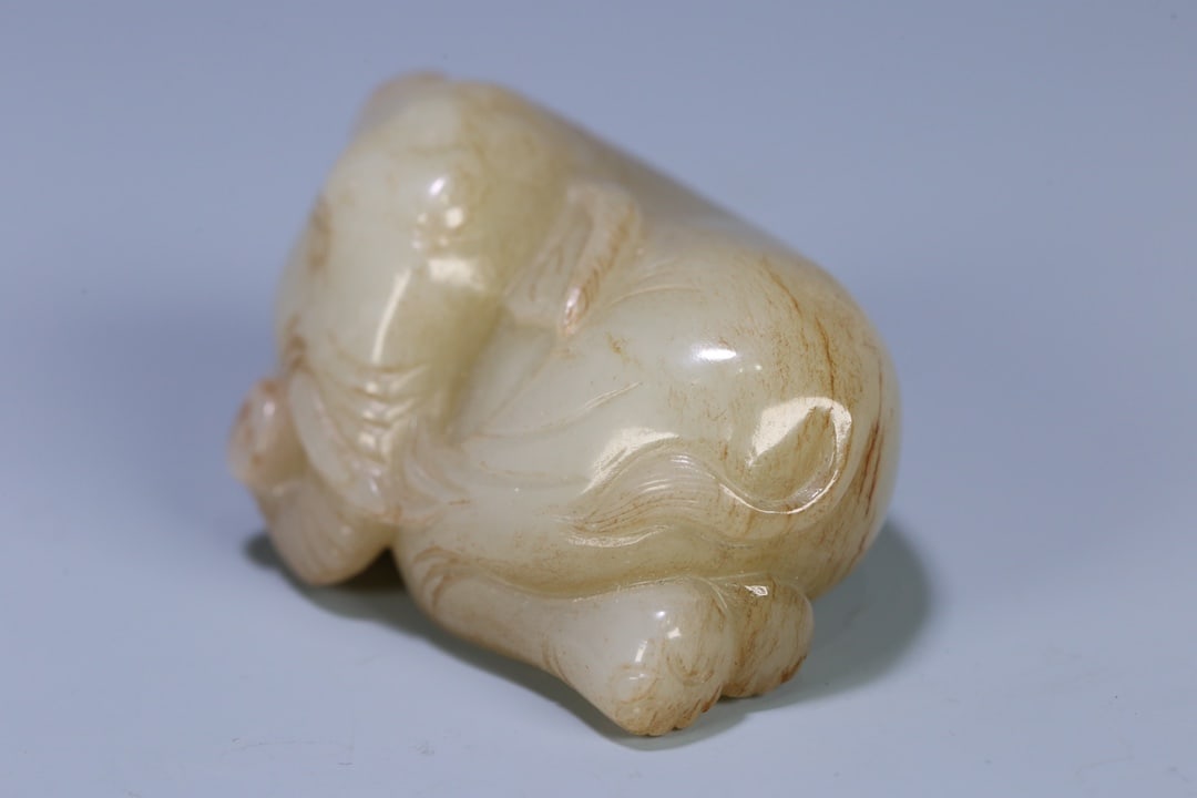 An Exquisite White Jade Elephant Ornament - 4